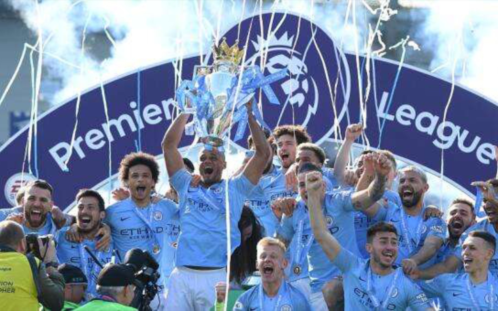 赛场重回巅 赛场重回巅